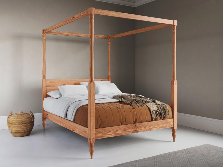 4 poster bed frame solid wood by get laid beds country design cinnamon finish